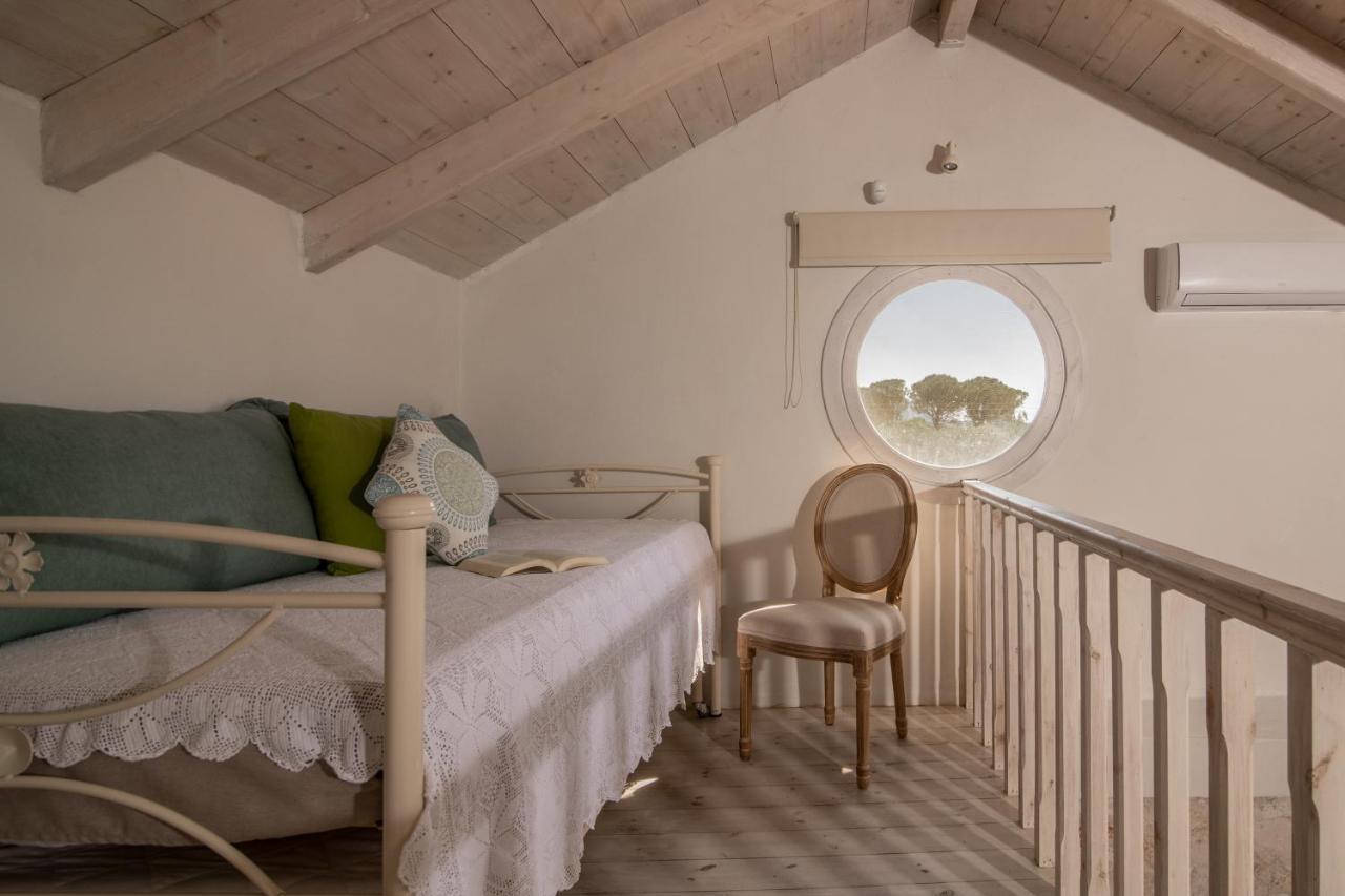 Villa In Pietra Kalamaras Makhairádhon Buitenkant foto