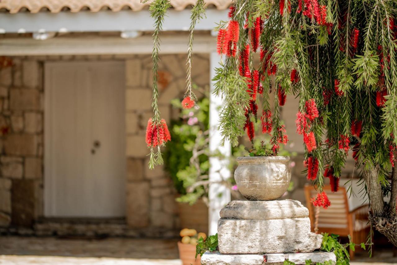 Villa In Pietra Kalamaras Makhairádhon Buitenkant foto