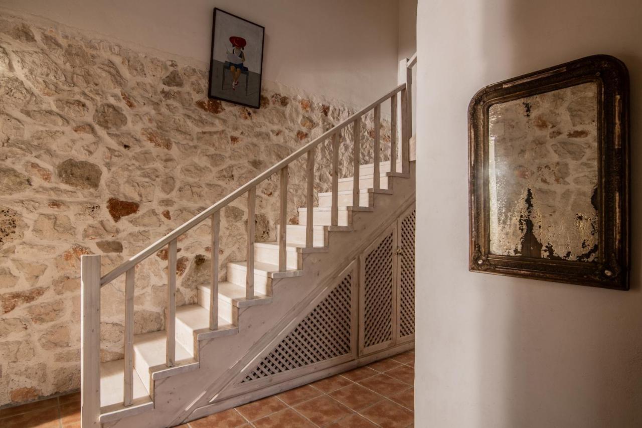 Villa In Pietra Kalamaras Makhairádhon Buitenkant foto